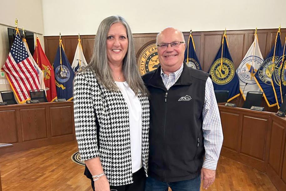 Myra Wilson with Taylor Co. JE Barry Smith.